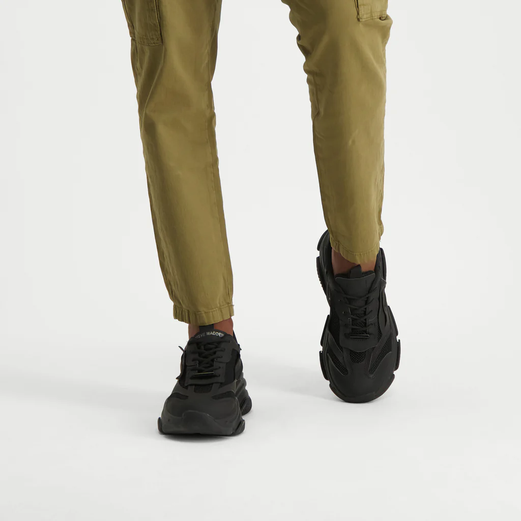 Possess Sneaker BLACK - Image 9